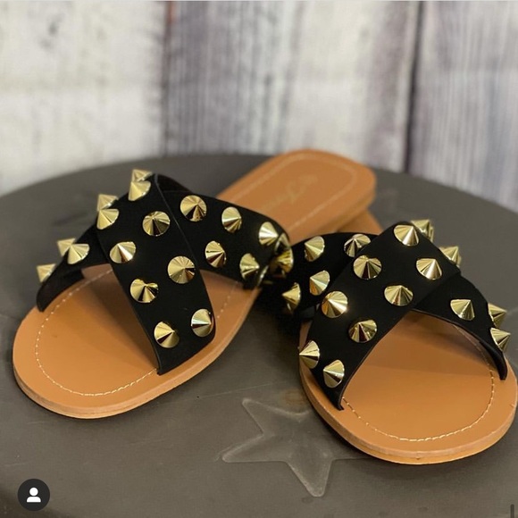 Taupe and gold spiked Sandals / Slides NWT - Picture 9 of 9